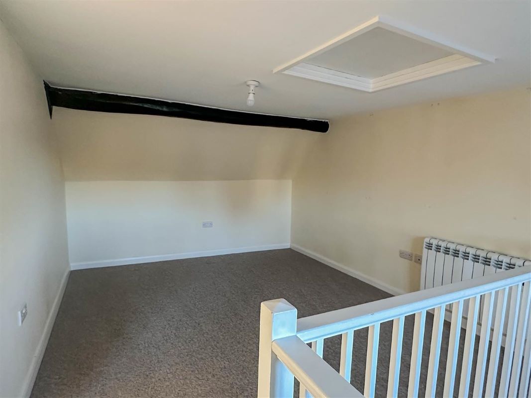 15-17, St. Johns Street, Malmesbury, SN16 9BW