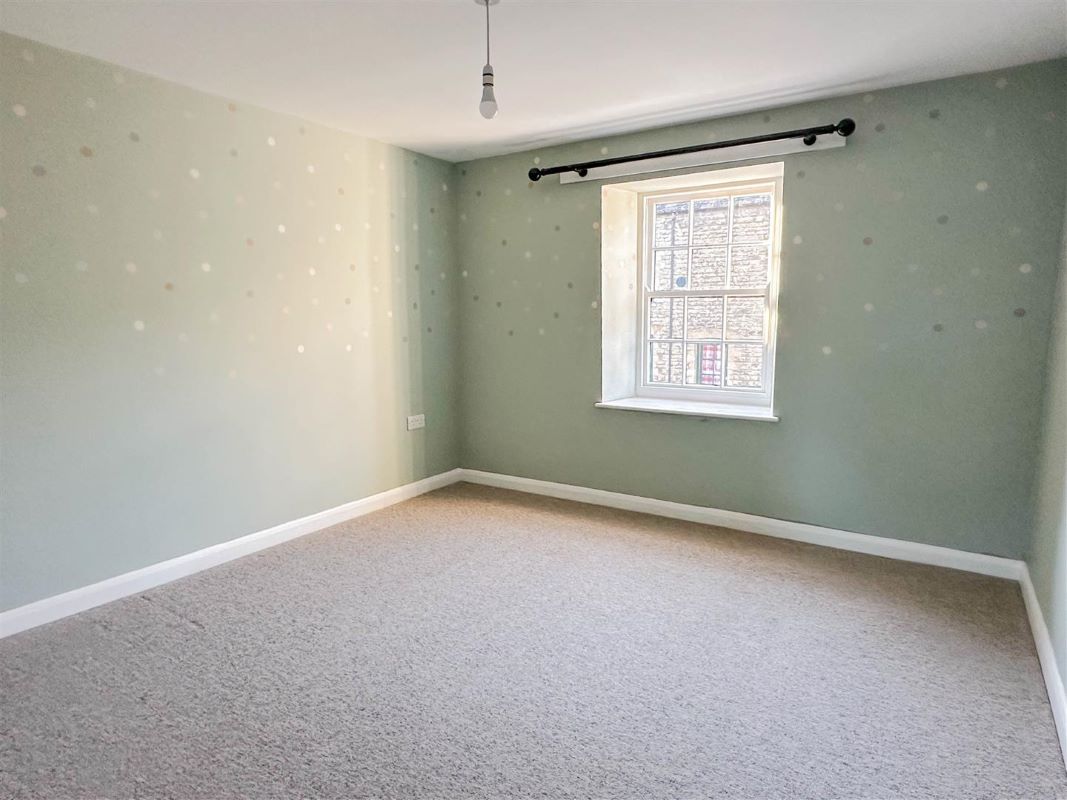 15-17, St. Johns Street, Malmesbury, SN16 9BW