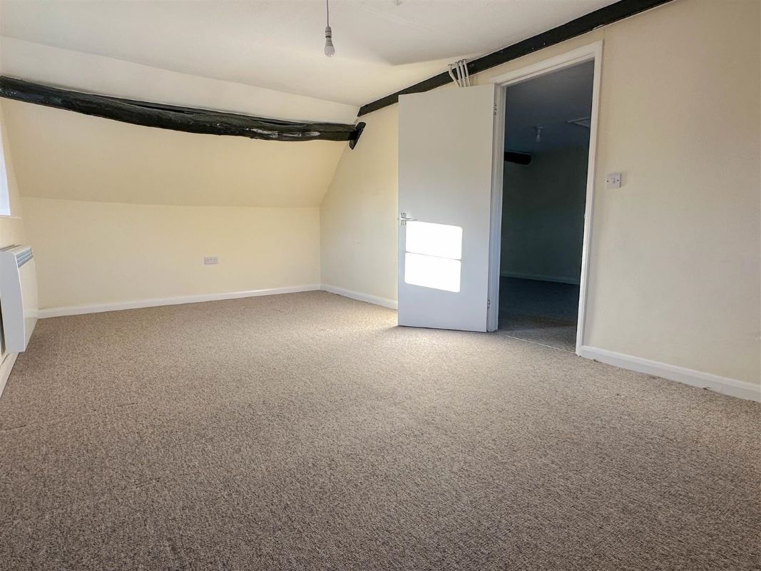 15-17, St. Johns Street, Malmesbury, SN16 9BW