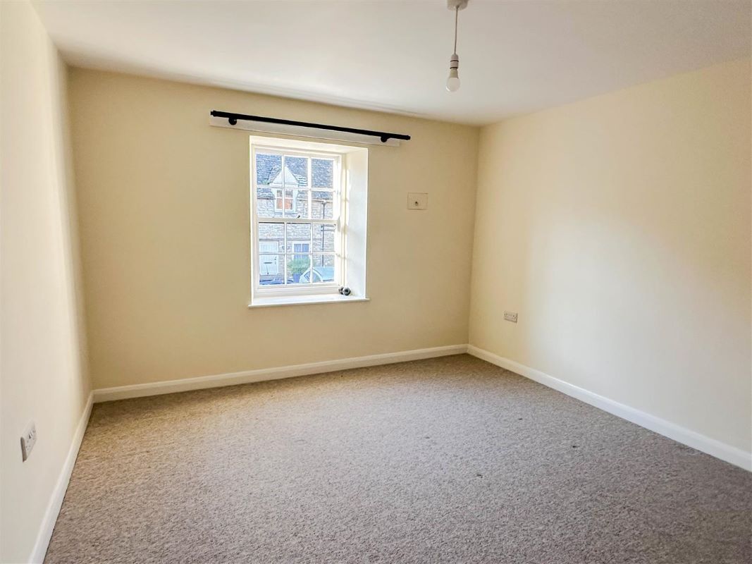 15-17, St. Johns Street, Malmesbury, SN16 9BW