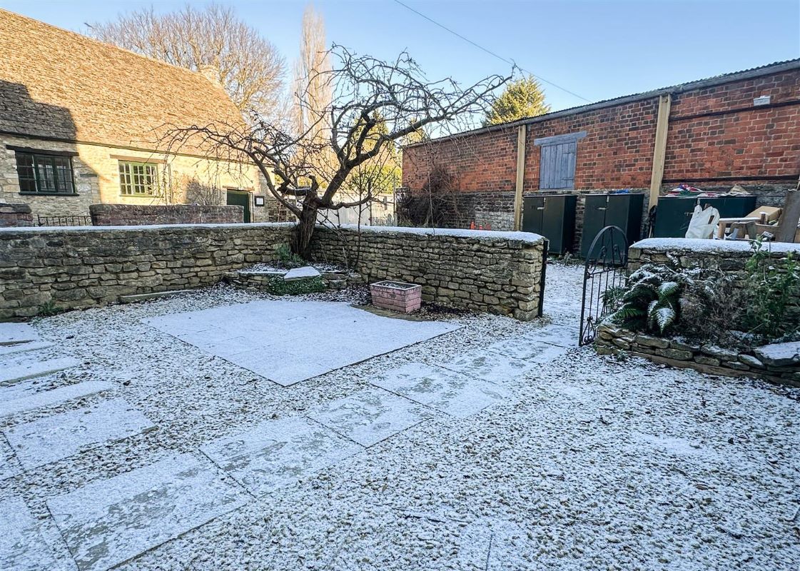 15-17, St. Johns Street, Malmesbury, SN16 9BW