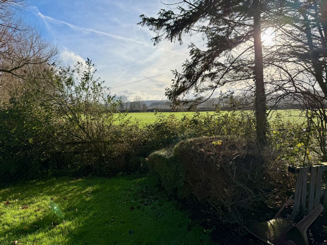 1, Lower Road, Devizes, Erlestoke, SN10 5UF