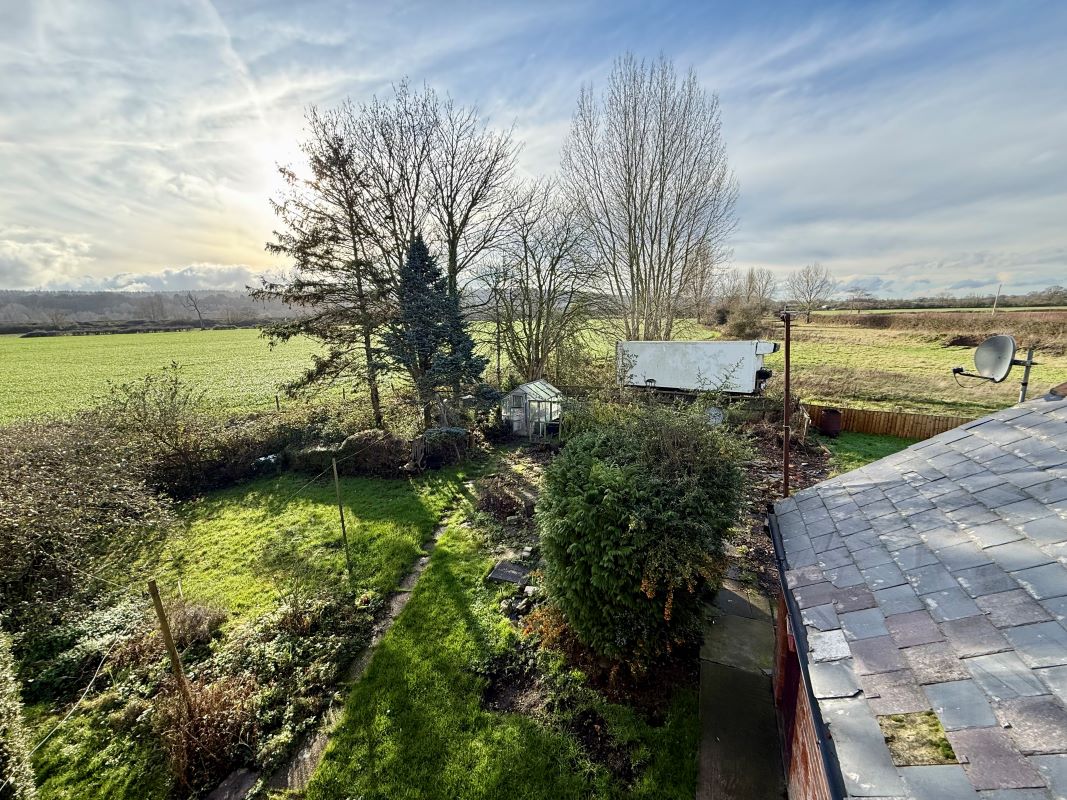 1, Lower Road, Devizes, Erlestoke, SN10 5UF