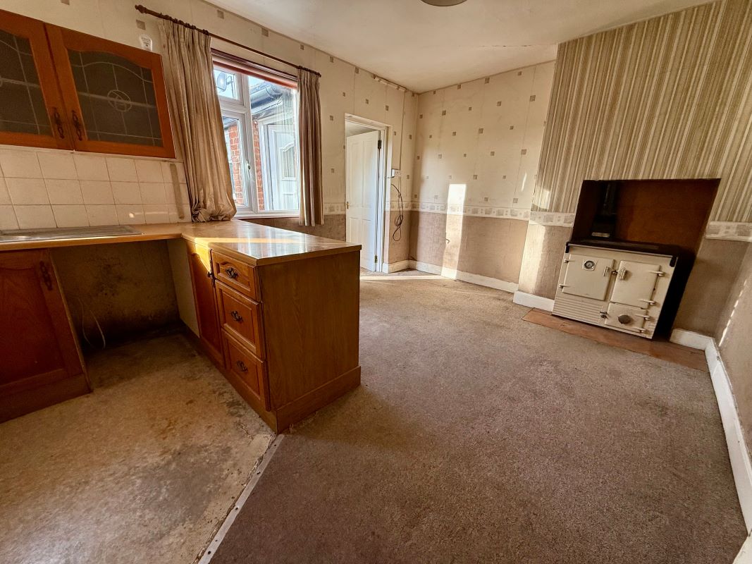 1, Lower Road, Devizes, Erlestoke, SN10 5UF