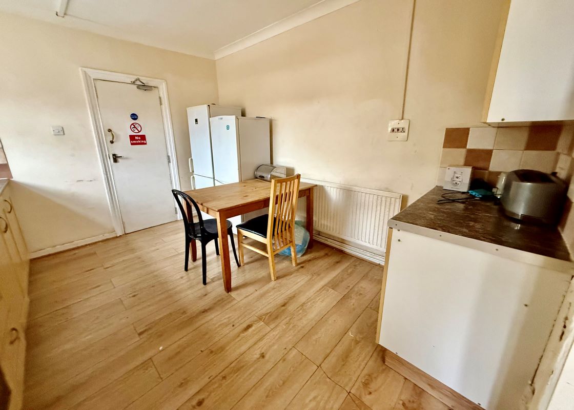 47, Westcott Place, Swindon, SN1 5HW