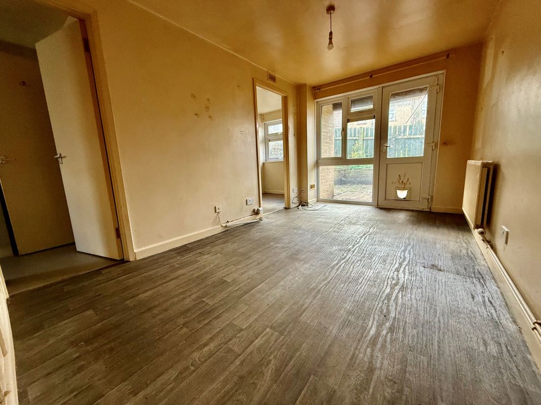 13, Queens Square, Corsham, Box, SN13 8EA