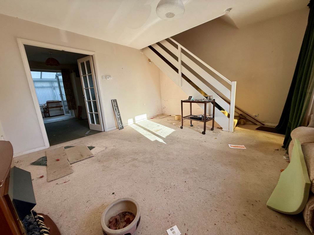 72, Darcy Close, Chippenham, SN15 3QL