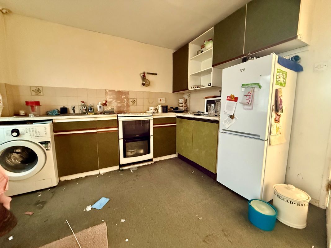 72, Darcy Close, Chippenham, SN15 3QL