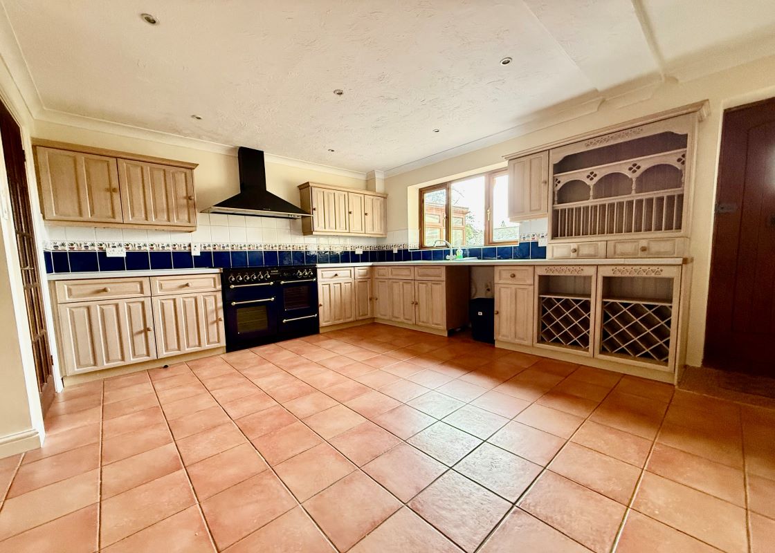 3, The Stables, The Butts, Westbury, BA13 3JT