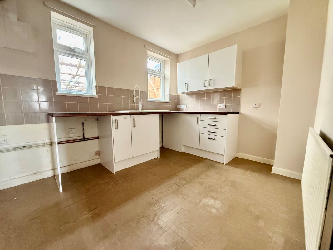 28, Charles Street, Trowbridge, BA14 8NB