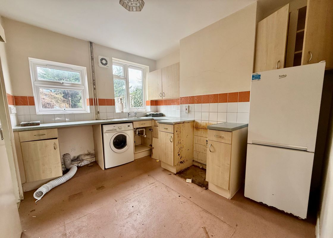 1, Studley Rise, Trowbridge, BA14 0PD