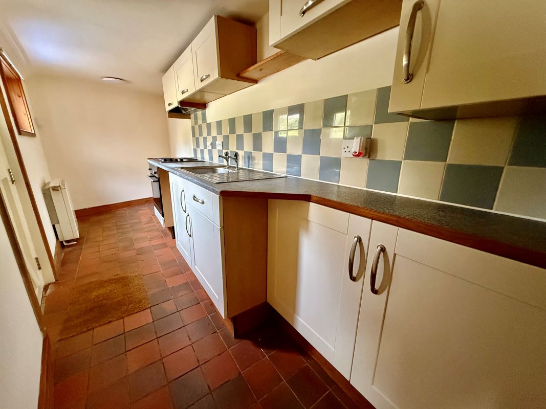 28A, High Street, Warminster, Sutton Veny, BA12 7AW