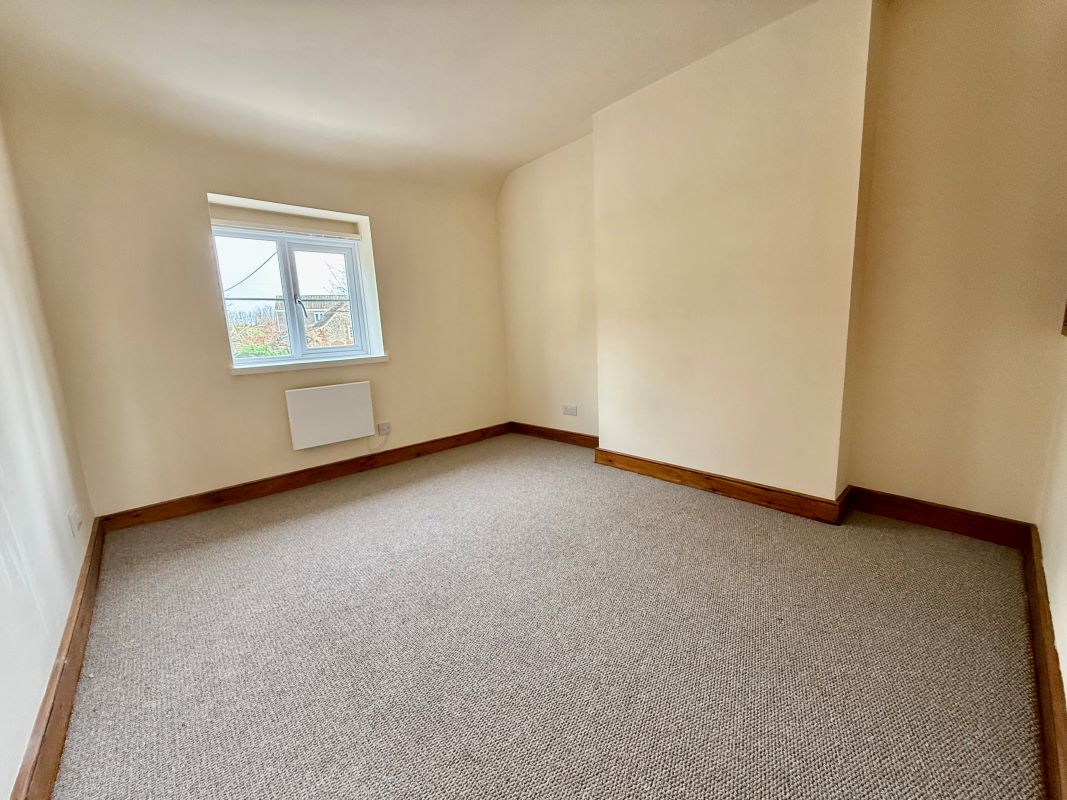 28A, High Street, Warminster, Sutton Veny, BA12 7AW