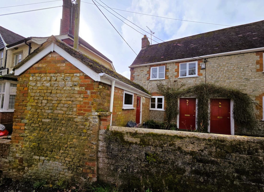 28A, High Street, Warminster, Sutton Veny, BA12 7AW