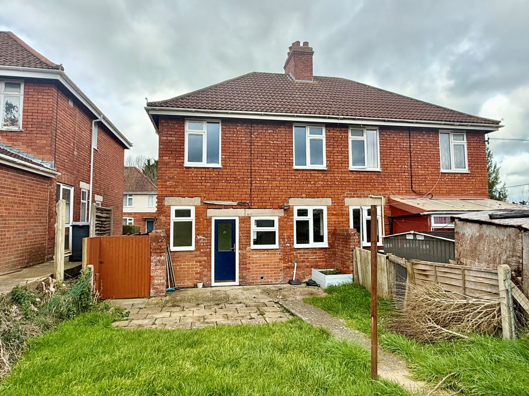 6, Studley Rise, Trowbridge, BA14 0PH