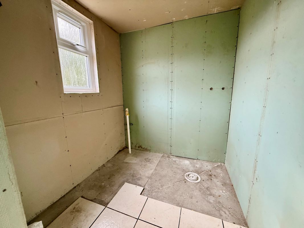 32, Padfield Gardens, Melksham, SN12 6EQ