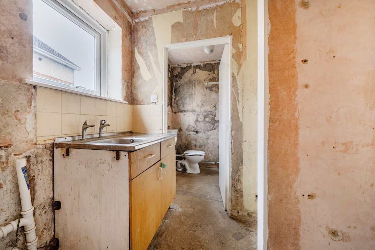 33, Devizes Road, Swindon, Wroughton, SN4 0SA