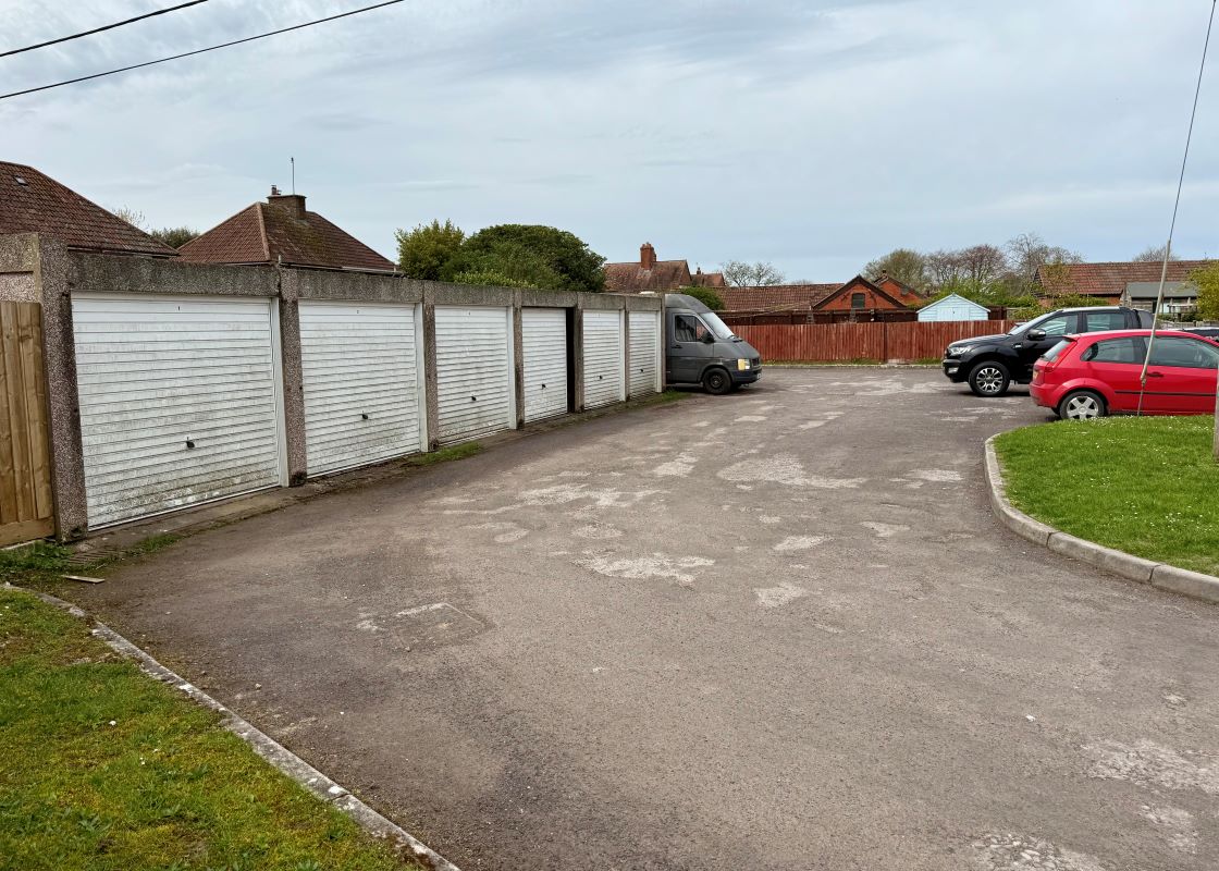 6 Garages at, Tumlins, Devizes, All Cannings, SN10 3PQ