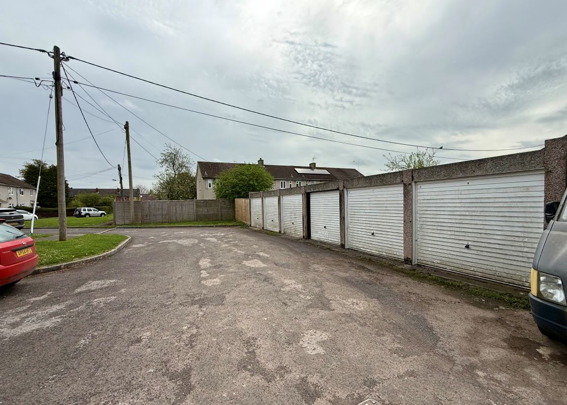 6 Garages at, Tumlins, Devizes, All Cannings, SN10 3PQ