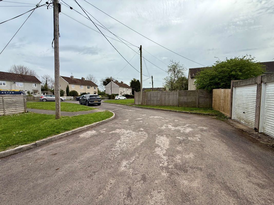 6 Garages at, Tumlins, Devizes, All Cannings, SN10 3PQ