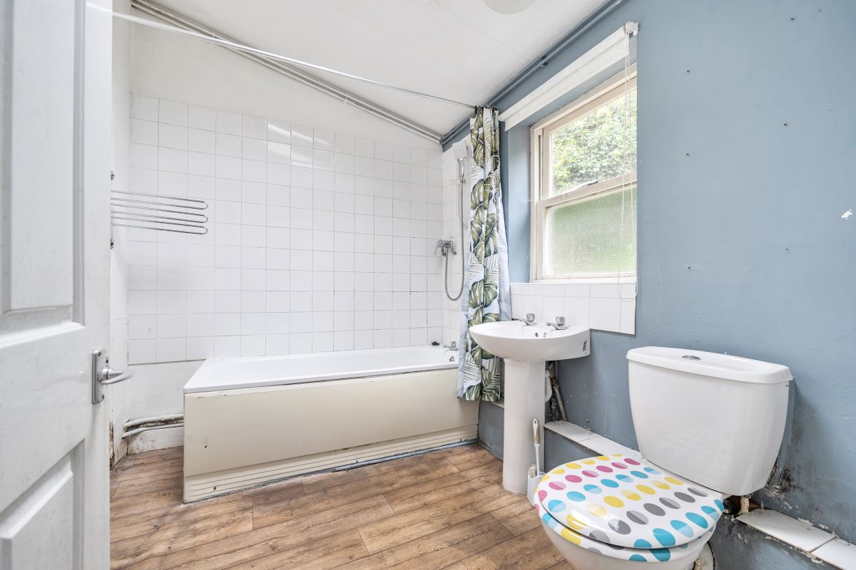 374, Wellsway, Bath, BA2 5RN