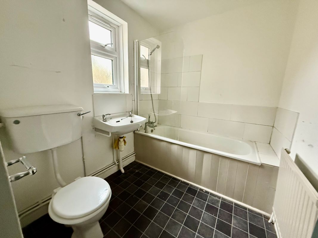 31-32, St. Margarets Hill, Bradford-on-Avon, BA15 1DP