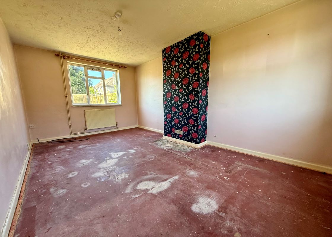 12, Doveys Terrace, Chippenham, Kington Langley, SN15 5NX