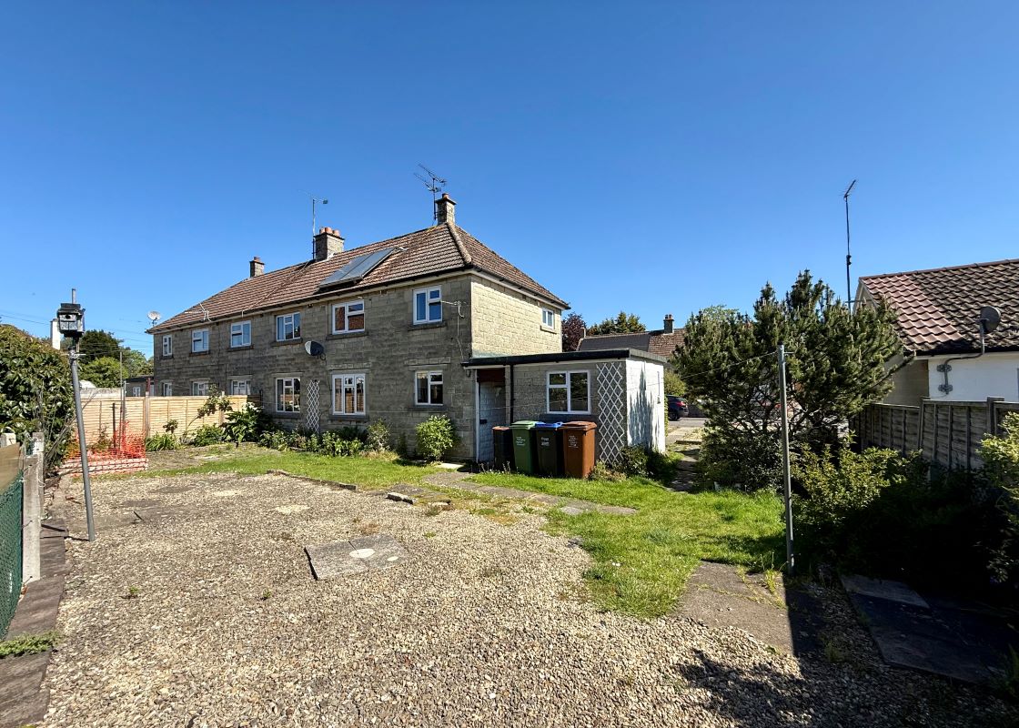 12, Doveys Terrace, Chippenham, Kington Langley, SN15 5NX