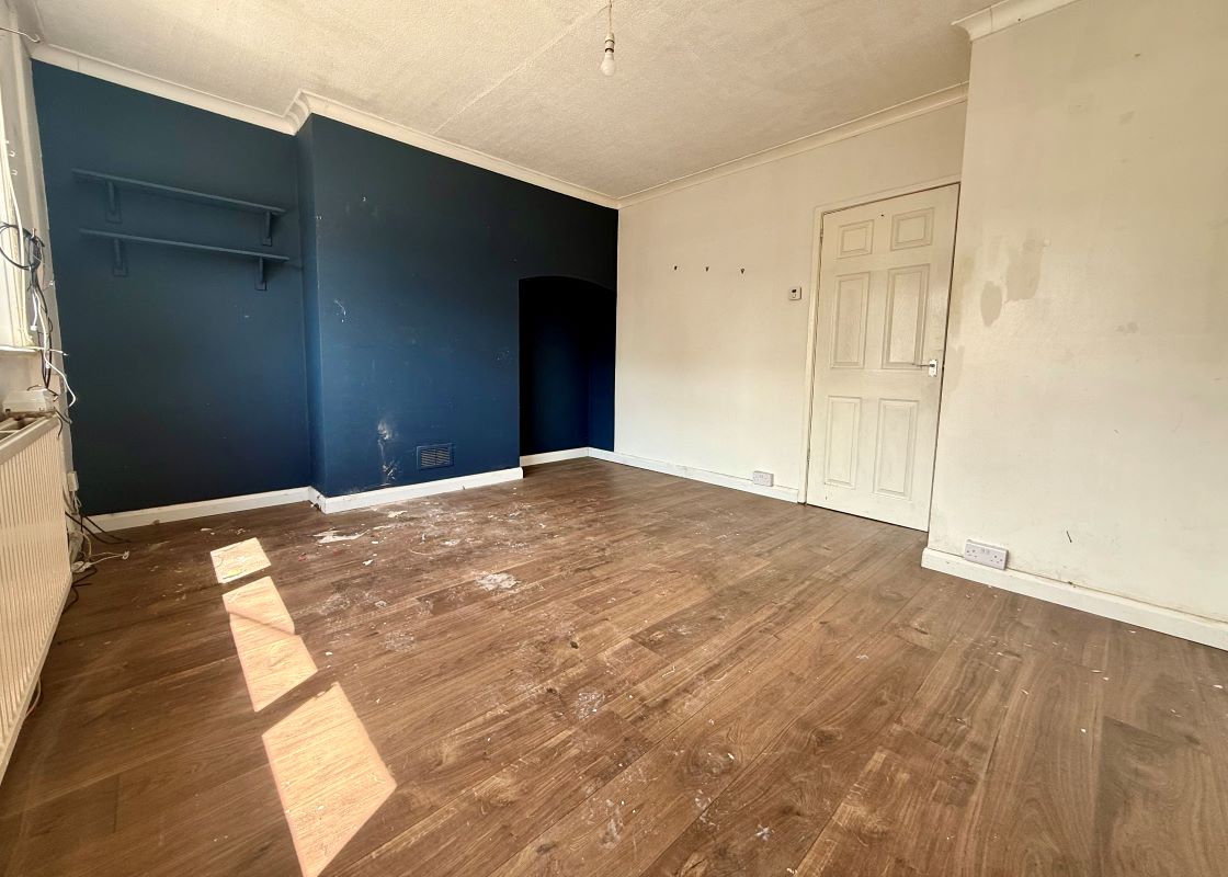 204, Wood Lane, Chippenham, SN15 3EE