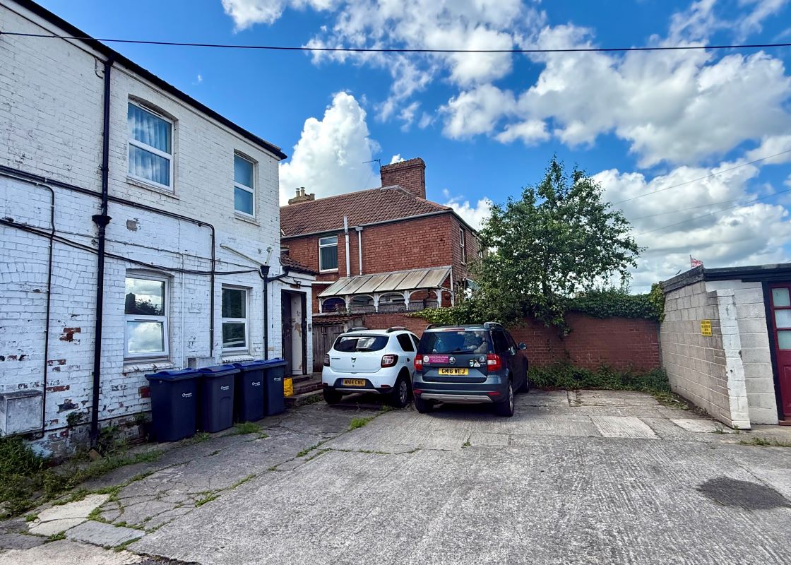 95a, 95b Newtown, Flat 1 & Flat 2,, 95 Newtown, Trowbridge, BA14 0BB