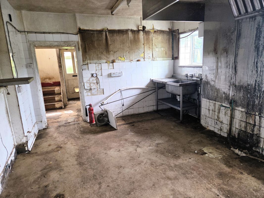 East Woodlands Road, Frome, East Woodlands, BA11 5LY