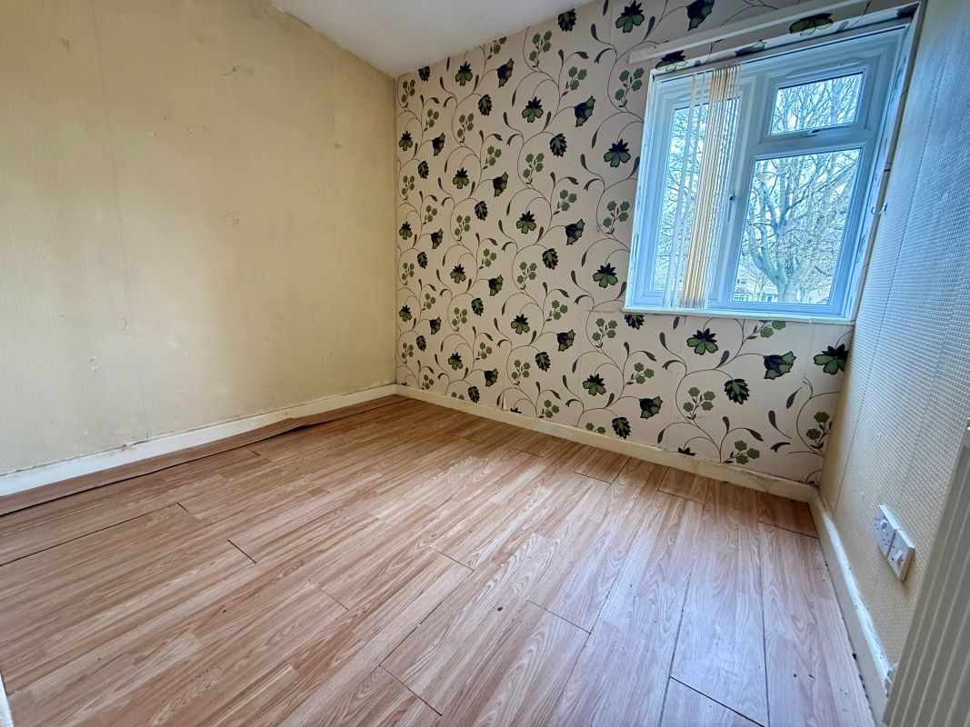 32, Padfield Gardens, Melksham, SN12 6EQ