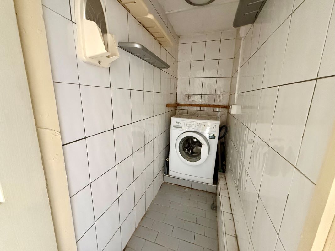 32, Padfield Gardens, Melksham, SN12 6EQ