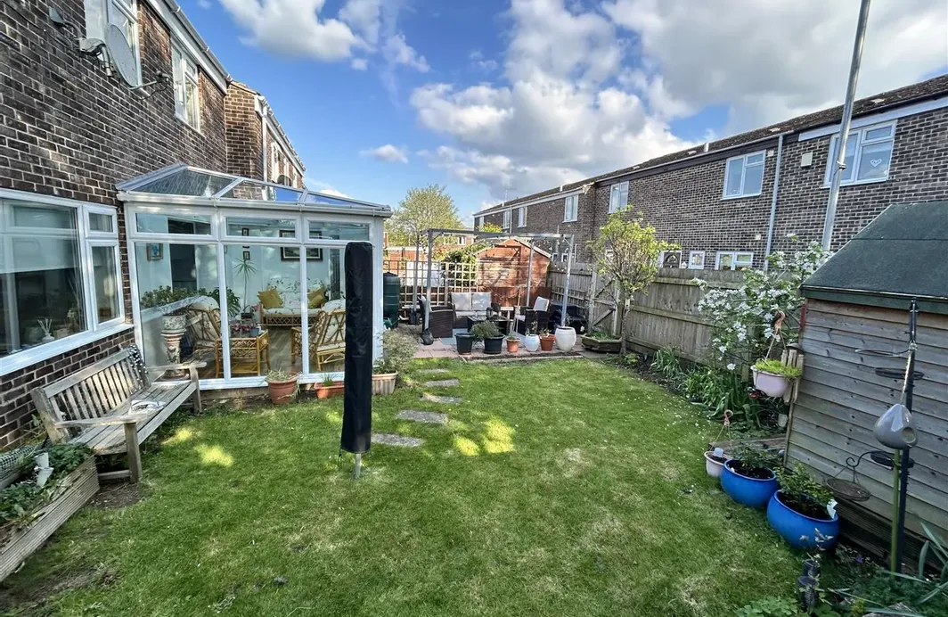 Westerleigh Close